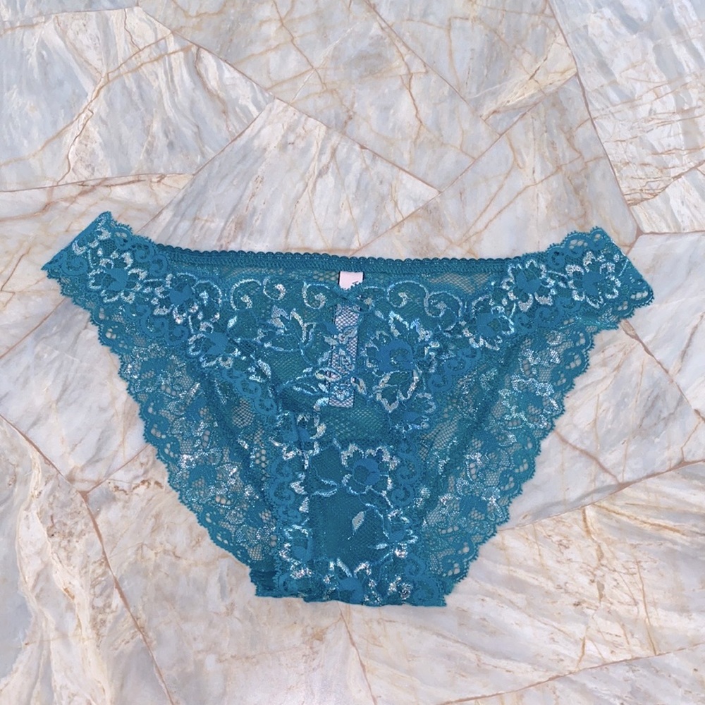 VS Dream Angels Allure Shine Wicked Rose Cheekini Cheeky Panty XS